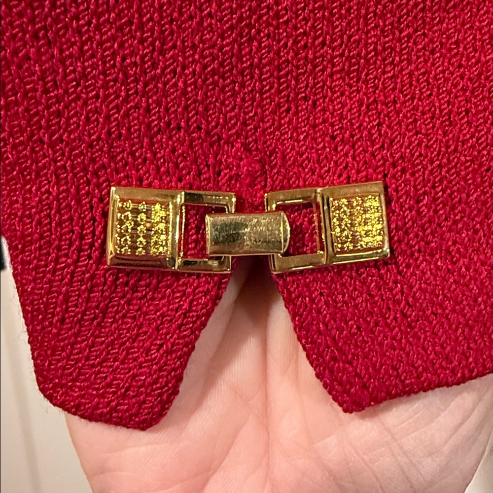 NWT St. JOHN Two Piece Suit Jacket 2 Skirt 6 ~ Red w/Gold Hardware Santana Knit - Picture 10 of 17
